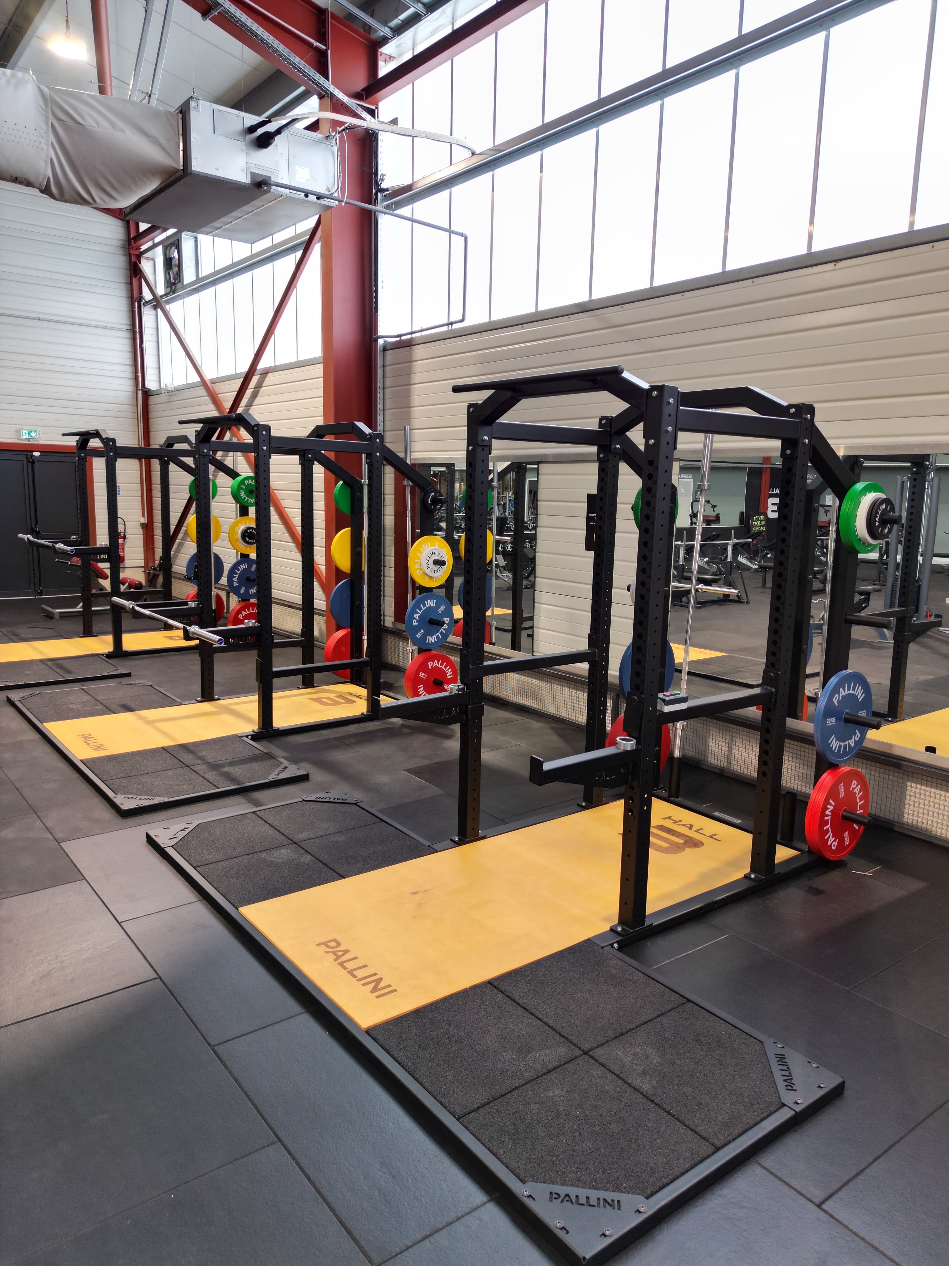 Machines avec poids qualibrés pour la compétition