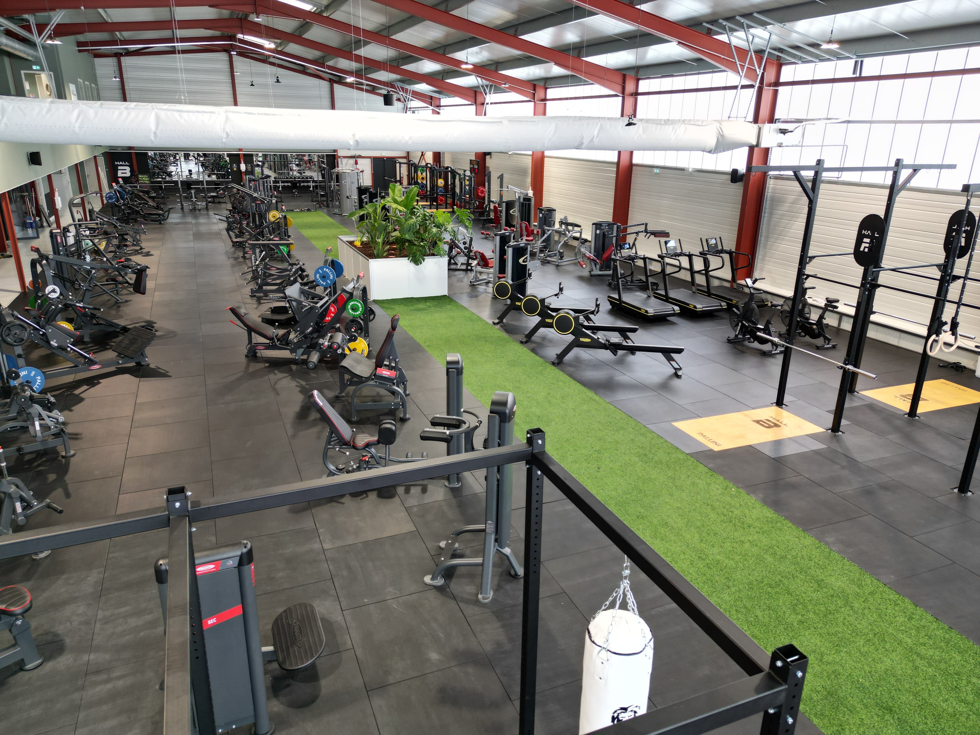 Vue de l'ensemble du plateau de musculation